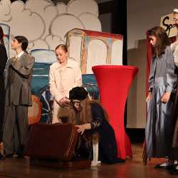 „Mord im Orient-Express“ – Spannung, Talent und Leidenschaft auf der Bühne „Mord im Orient-Express“ – Spannung, Talent und Leidenschaft auf der Bühne