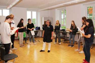 Mit Zungenbrechern und Korken im Mund für das Leben lernen Mit Zungenbrechern und Korken im Mund für das Leben lernen