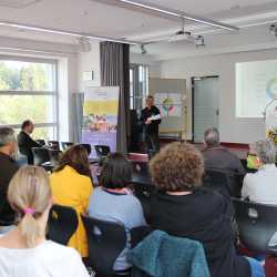 Bildungsforscher: Schüler*innen werden mit Technologien arbeiten, die noch gar nicht erfunden sind Bildungsforscher: Schüler*innen werden mit Technologien arbeiten, die noch gar nicht erfunden sind