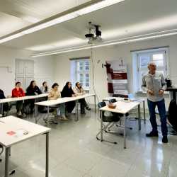 „Sozial im Saal“: Einblick in die Praxis für angehende Fachkräfte. „Sozial im Saal“: Einblick in die Praxis für angehende Fachkräfte.