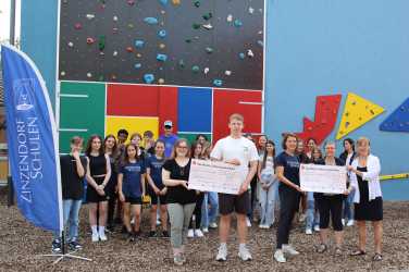 25.300 Euro für Ärzte ohne Grenzen und Hospizverein beim Sponsorenlauf gesammelt 25.300 Euro für Ärzte ohne Grenzen und Hospizverein beim Sponsorenlauf gesammelt