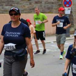 Stadtlauf Villingen: Fünf Zinzendorf-Sportler*innen schaffen jeweils 12 Runden Stadtlauf Villingen: Fünf Zinzendorf-Sportler*innen schaffen jeweils 12 Runden