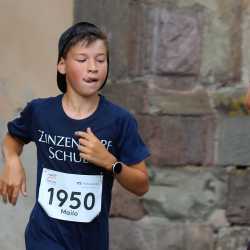 Stadtlauf Villingen: Fünf Zinzendorf-Sportler*innen schaffen jeweils 12 Runden Stadtlauf Villingen: Fünf Zinzendorf-Sportler*innen schaffen jeweils 12 Runden