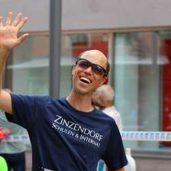 Stadtlauf Villingen: Fünf Zinzendorf-Sportler*innen schaffen jeweils 12 Runden Stadtlauf Villingen: Fünf Zinzendorf-Sportler*innen schaffen jeweils 12 Runden