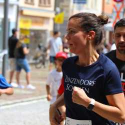 Stadtlauf Villingen: Fünf Zinzendorf-Sportler*innen schaffen jeweils 12 Runden Stadtlauf Villingen: Fünf Zinzendorf-Sportler*innen schaffen jeweils 12 Runden