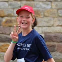 Stadtlauf Villingen: Fünf Zinzendorf-Sportler*innen schaffen jeweils 12 Runden Stadtlauf Villingen: Fünf Zinzendorf-Sportler*innen schaffen jeweils 12 Runden