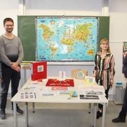 Angehende Erzieher*innen präsentieren ihre Teampraktika Angehende Erzieher*innen präsentieren ihre Teampraktika