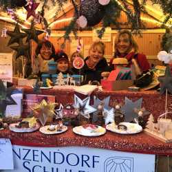 Erfolgreicher Stand auf dem Weihnachtsmarkt Erfolgreicher Stand auf dem Weihnachtsmarkt