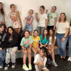 Projekttage bieten bunte Vielfalt beim „Markt der Möglichkeiten“ Projekttage bieten bunte Vielfalt beim „Markt der Möglichkeiten“