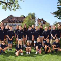 Willkommen und willkommen zurück Willkommen und willkommen zurück