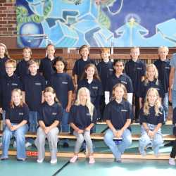 Herzlich Willkommen den neuen Fünftklässlerinnen und Fünftklässlern Herzlich Willkommen den neuen Fünftklässlerinnen und Fünftklässlern