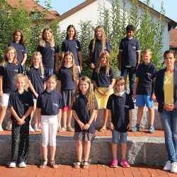 Ellenbogen-Check und Schokolade zur Begrüßung Ellenbogen-Check und Schokolade zur Begrüßung