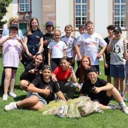 Zinzendorfschüler putzen rund um Königsfeld Zinzendorfschüler putzen rund um Königsfeld