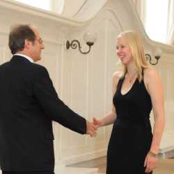 Alle 121 Abiturienten der Zinzendorfschulen haben bestanden Alle 121 Abiturienten der Zinzendorfschulen haben bestanden