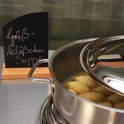 Mensa neu gestaltet Mensa neu gestaltet