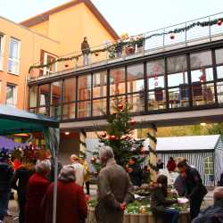 Musik und Gedichte beim Nikolausmarkt im CBH Musik und Gedichte beim Nikolausmarkt im CBH