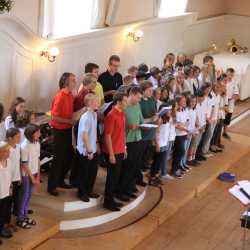 Tierisches Sommerkonzert der Zinzendorfschulen Tierisches Sommerkonzert der Zinzendorfschulen