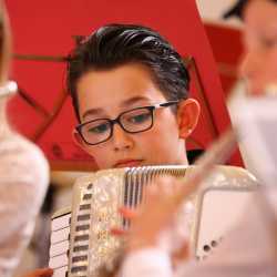 Tierisches Sommerkonzert der Zinzendorfschulen Tierisches Sommerkonzert der Zinzendorfschulen