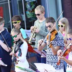 Serenade bei schönstem Sommerwetter Serenade bei schönstem Sommerwetter