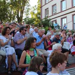 Serenade an lauem Sommerabend Serenade an lauem Sommerabend
