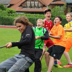 Achtklässler organisieren buntes Sportfest Achtklässler organisieren buntes Sportfest