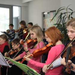 Großer Andrang bei der Viertklässlerparty Großer Andrang bei der Viertklässlerparty