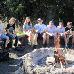 Arbeitseinsatz im Waldschulheim Arbeitseinsatz im Waldschulheim