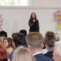 Abiturienten genießen jetzt ihre Freiheit Abiturienten genießen jetzt ihre Freiheit