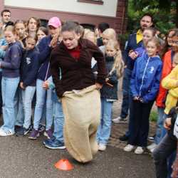 Laut, lustig – und ein kleines bisschen chaotisch: Der Abi-Streich 2025 Laut, lustig – und ein kleines bisschen chaotisch: Der Abi-Streich 2025