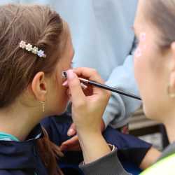 Laut, lustig – und ein kleines bisschen chaotisch: Der Abi-Streich 2025 Laut, lustig – und ein kleines bisschen chaotisch: Der Abi-Streich 2025