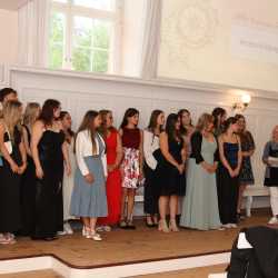 „Alles hat seine Zeit“ – feierlicher Abschied von den Fachschul-Absolvent*innen „Alles hat seine Zeit“ – feierlicher Abschied von den Fachschul-Absolvent*innen