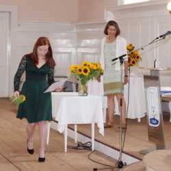 42 angehende Erzieher und Jugend- und Heimerzieher feierlich verabschiedet 42 angehende Erzieher und Jugend- und Heimerzieher feierlich verabschiedet