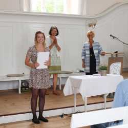 42 angehende Erzieher und Jugend- und Heimerzieher feierlich verabschiedet 42 angehende Erzieher und Jugend- und Heimerzieher feierlich verabschiedet