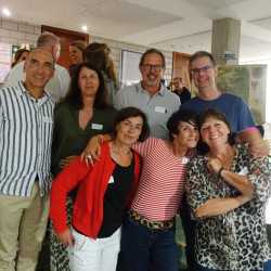 Erinnern. Verbinden. Feiern. – Wo Gemeinschaft über Generationen hinweg lebt Erinnern. Verbinden. Feiern. – Wo Gemeinschaft über Generationen hinweg lebt