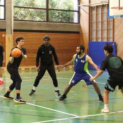 Basketball-Kooperation zwischen Zinzendorfschulen und Black Forest Panthers: Gewinner auf beiden Seiten Basketball-Kooperation zwischen Zinzendorfschulen und Black Forest Panthers: Gewinner auf beiden Seiten