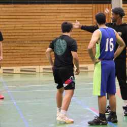 Basketball-Kooperation zwischen Zinzendorfschulen und Black Forest Panthers: Gewinner auf beiden Seiten Basketball-Kooperation zwischen Zinzendorfschulen und Black Forest Panthers: Gewinner auf beiden Seiten