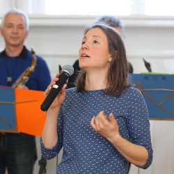 Beeindruckendes Schulkonzert begrüßt den Frühling Beeindruckendes Schulkonzert begrüßt den Frühling