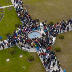 Brunnen am Zinzendorfplatz eingeweiht Brunnen am Zinzendorfplatz eingeweiht