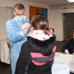 So sicher wie möglich durch die Pandemie mit Luftfilter und  Schnelltests  So sicher wie möglich durch die Pandemie mit Luftfilter und  Schnelltests