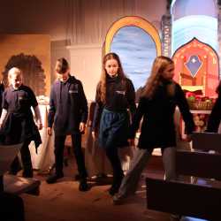 Biblisches Singspiel begeistert Publikum im Kirchensaal Biblisches Singspiel begeistert Publikum im Kirchensaal