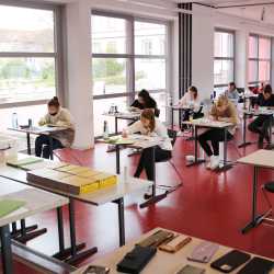 Abschlussprüfungen haben begonnen Abschlussprüfungen haben begonnen