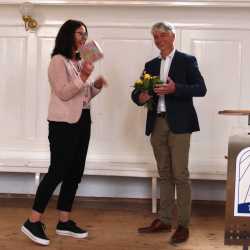 Jubilare gestalten und prägen die Zinzendorfschulen Jubilare gestalten und prägen die Zinzendorfschulen