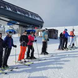 Siebtklässler haben Spaß im Schnee Siebtklässler haben Spaß im Schnee