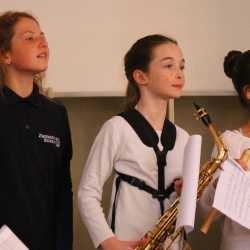 Überzeugendes Frühjahrskonzert der Zinzendorfschulen Überzeugendes Frühjahrskonzert der Zinzendorfschulen