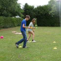 Sommer, Spiel und schöne Erinnerungen – Gartenfest des Internats Sommer, Spiel und schöne Erinnerungen – Gartenfest des Internats