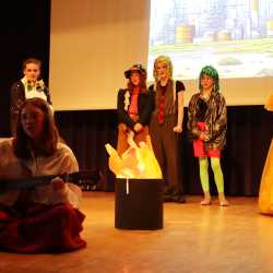 Große Emotionen und Gesellschaftskritik:  Große Emotionen und Gesellschaftskritik: