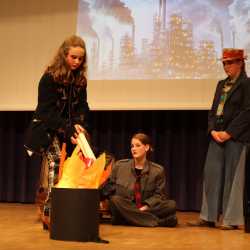 Große Emotionen und Gesellschaftskritik:  Große Emotionen und Gesellschaftskritik: