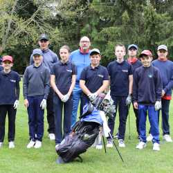 Jugend trainiert: Golfer der WKIII eine Runde weiter Jugend trainiert: Golfer der WKIII eine Runde weiter