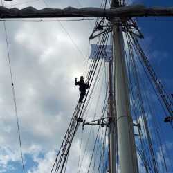 Hanna segelt über den Atlantik Hanna segelt über den Atlantik