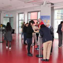 Besuch aus aller Welt an den Zinzendorfschulen Besuch aus aller Welt an den Zinzendorfschulen